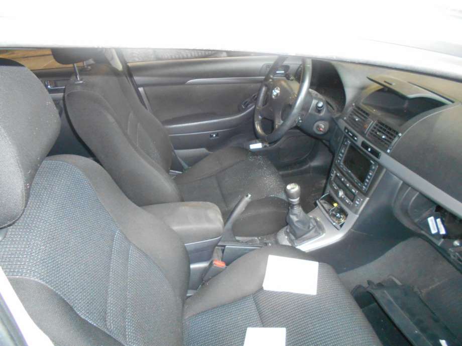 Toyota Avensis 2003-2008 (Type II) delebil , Motorkode: 1AD-FTV, Girkassekode: 