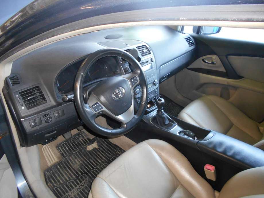 Toyota Avensis 2009-2015 (Type III, Fase 1) delebil , Motorkode: 1AD-FTV, Girkassekode: 