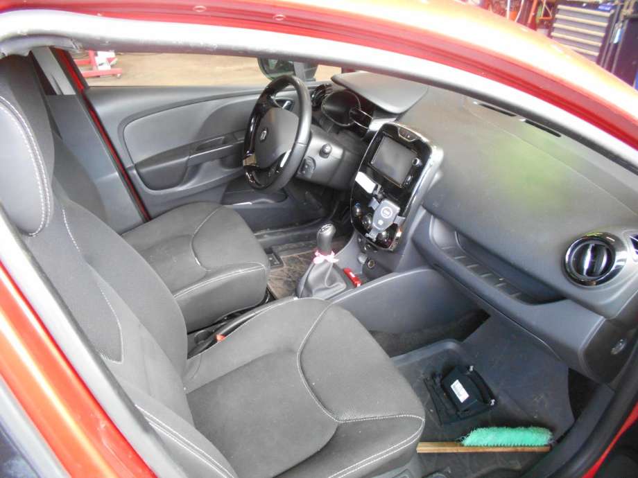 Renault Clio 2012-2016 (Type IV, Fase 1) delebil , Motorkode: H4B A4, Girkassekode: 