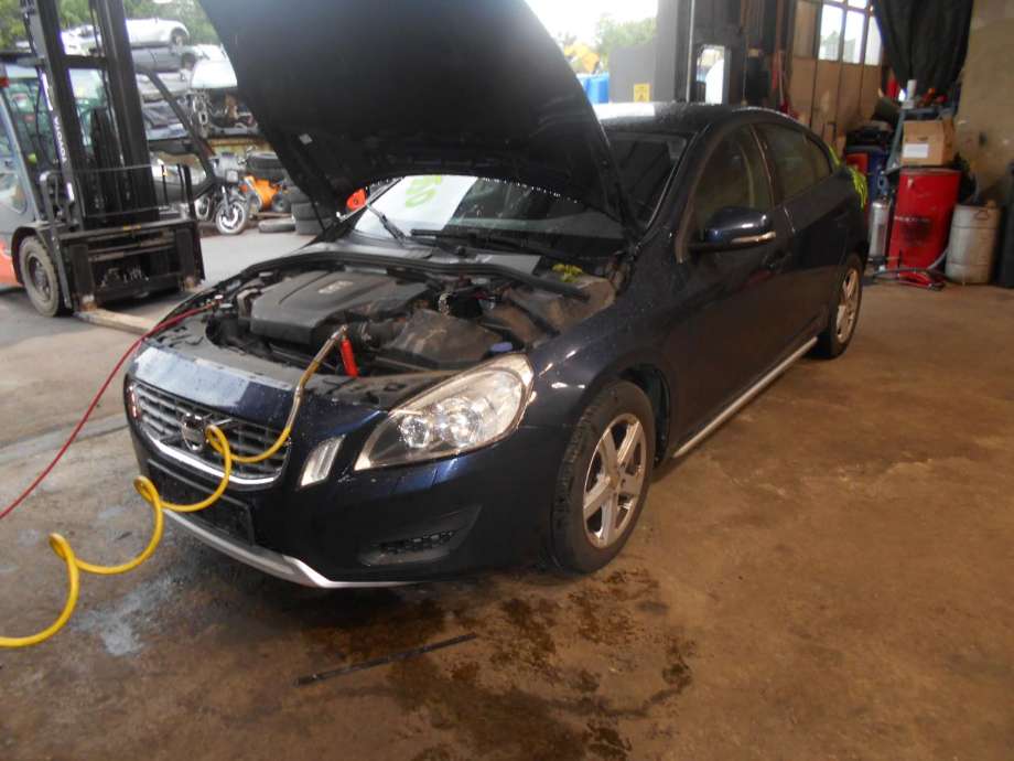 Volvo S60 2010-2014 (Type II, Fase 1) , Motorkode: D5204T(2), Girkassekode: 