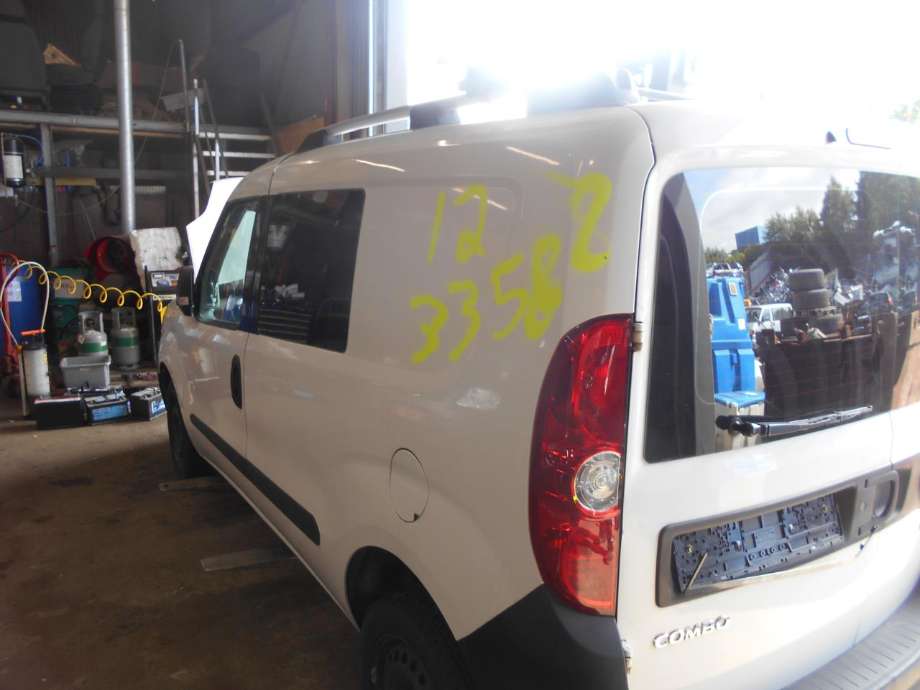 Opel Combo D 2012-2018 delebil , Motorkode: 263A2000, Girkassekode: 