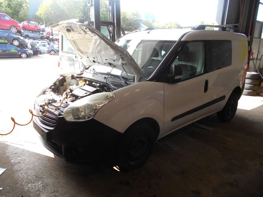 Opel Combo D 2012-2018 delebil , Motorkode: 263A2000, Girkassekode: 