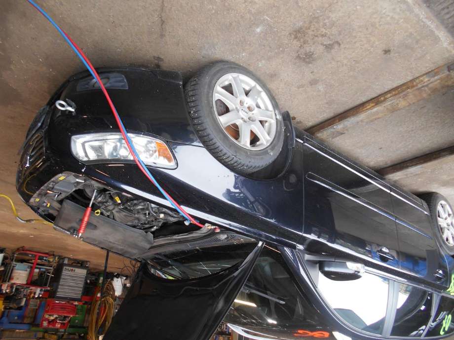 Volvo V50, 2007-2012 (Fase 2)  delebil , Motorkode: D4204T