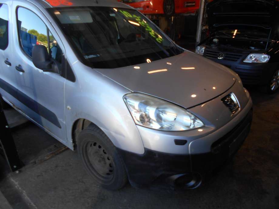Peugeot Partner 2008-2015 (Type II, Fase 1) delebil , Motorkode: 9HX, Girkassekode: