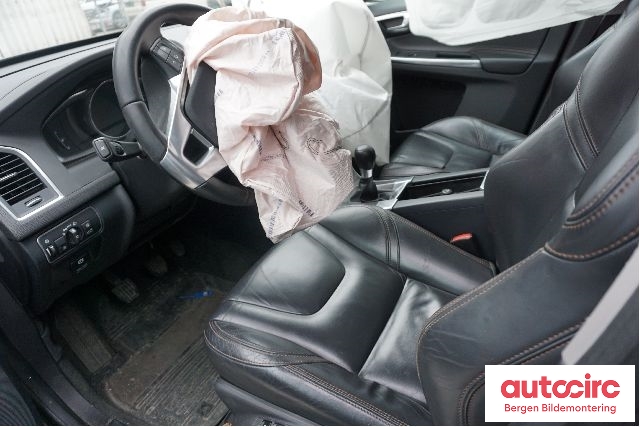 Volvo XC60 2014-2017 (Type I, Fase 2) , Motorkode: D5244T17, Girkassekode: M66