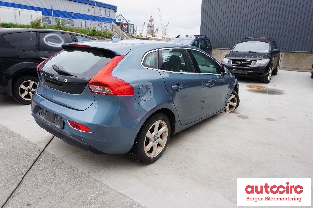 Volvo V40 2012-2019 , Motorkode: D4162T, Girkassekode: 