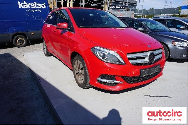 Mercedes B-Klasse 2011-2018 (W246) (W246), Motorkode: EM0004, Girkassekode: 