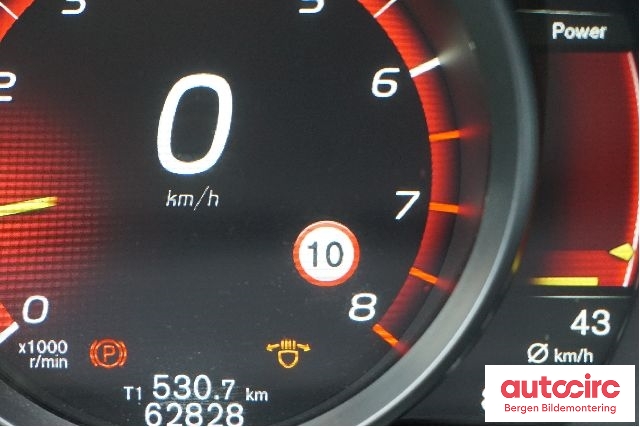 Volvo V40 2012-2019 , Motorkode: B4204T37, Girkassekode: M76