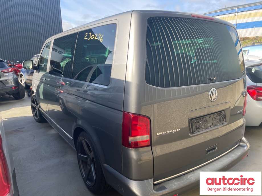 VW Transporter / Caravelle 2009-2015 (Fase 2) (T5) (T5), Motorkode: CAAD, Girkassekode: 