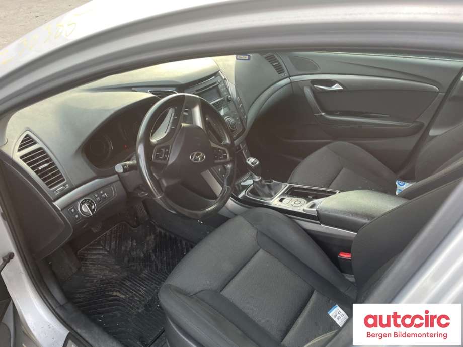 Hyundai i40 2012-2017 , Motorkode: D4FD, Girkassekode: TN02
