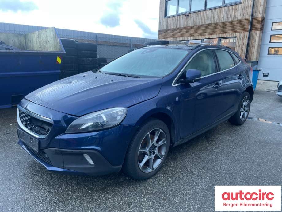 Volvo V40 2012-2019 , Motorkode: D4162T, Girkassekode: 