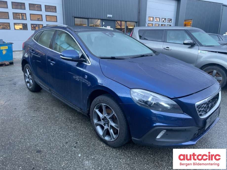 Volvo V40 2012-2019 , Motorkode: D4162T, Girkassekode: 