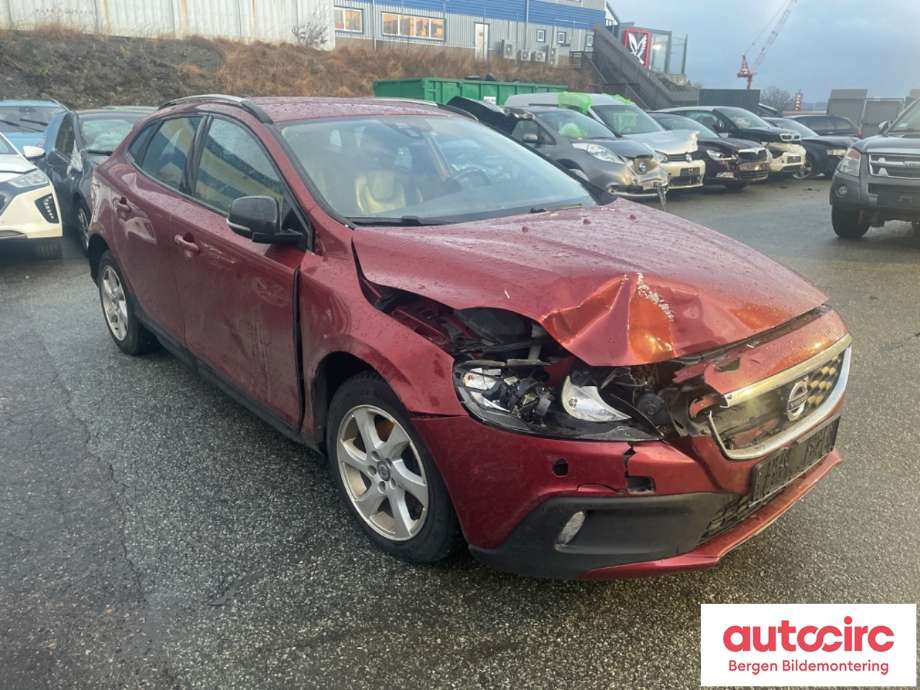 Volvo V40 2012-2019 delebil , Motorkode: D4162T, Girkassekode: 