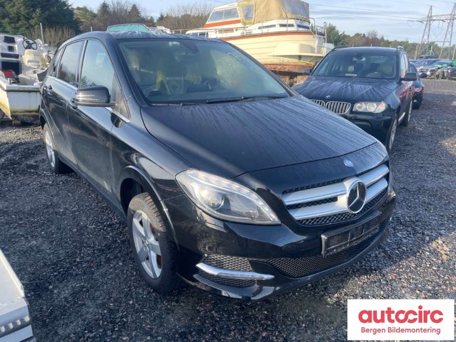 Mercedes B-Klasse 2011-2018 (W246) (W246), Motorkode: EM0004, Girkassekode: 