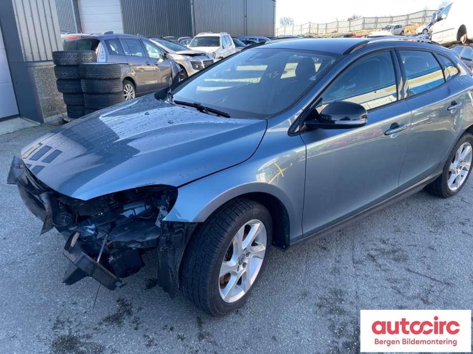 Volvo V40 2012-2019 , Motorkode: D4162T, Girkassekode: 6-PSHIFT 2WD / MPS6