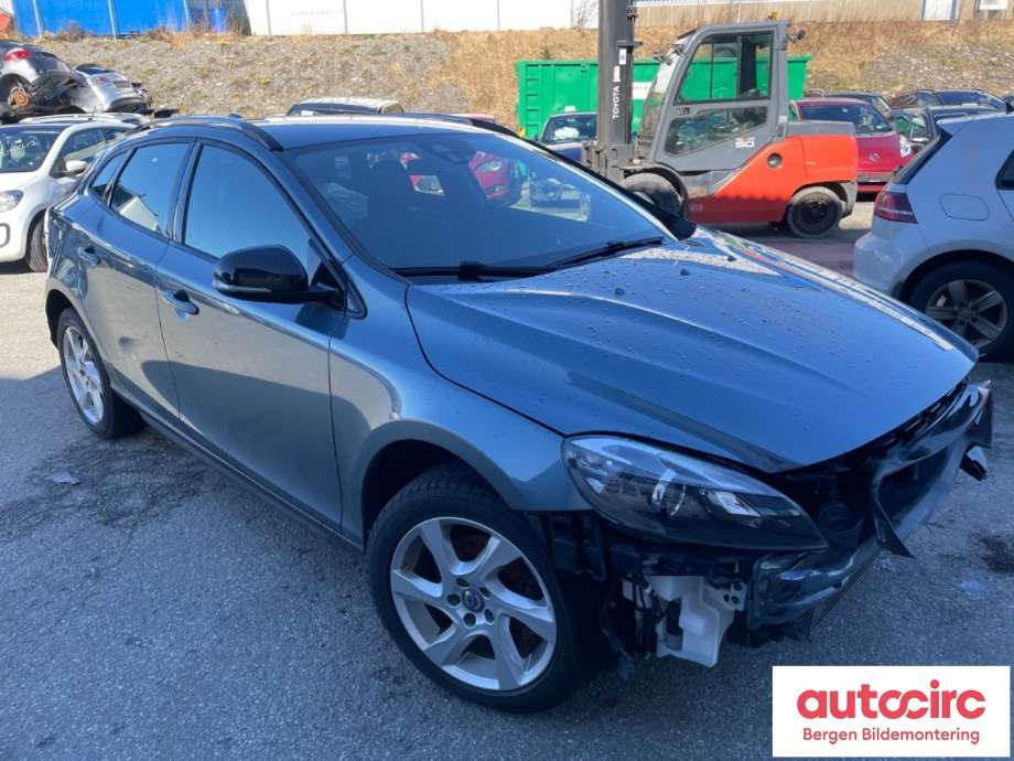 Volvo V40 2012-2019 , Motorkode: D4162T, Girkassekode: 6-PSHIFT 2WD / MPS6
