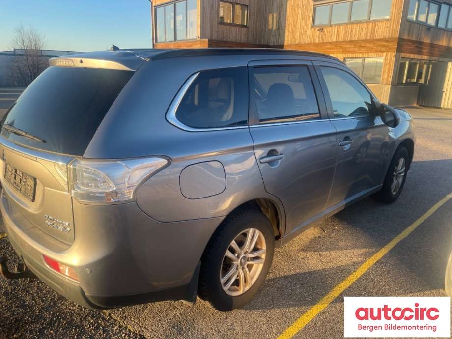 Mitsubishi Outlander 2012-2015 (Type III, Fase 1) , Motorkode: 4B11, Girkassekode: 