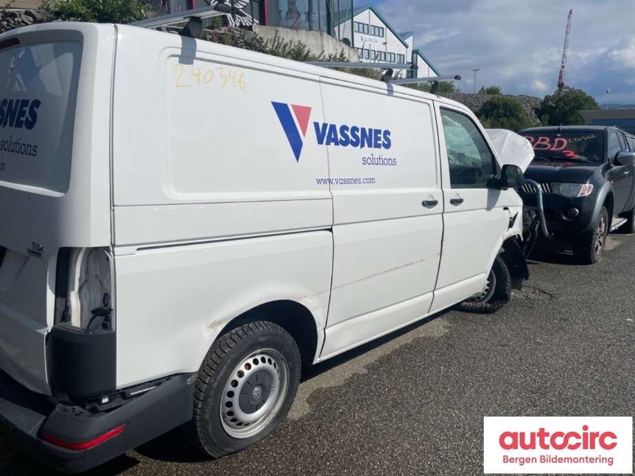 VW Transporter / Caravelle 2015-2019 (T6) (T6), Motorkode: CAAB, Girkassekode: QWM