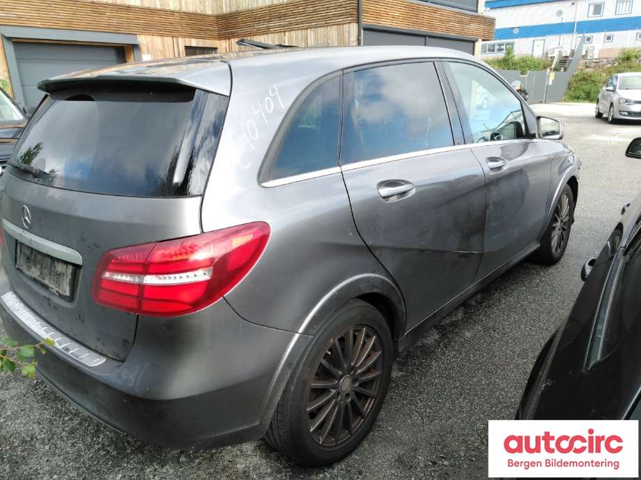 Mercedes B-Klasse 2011-2018 (W246) (W246), Motorkode: EM780.990, Girkassekode: 