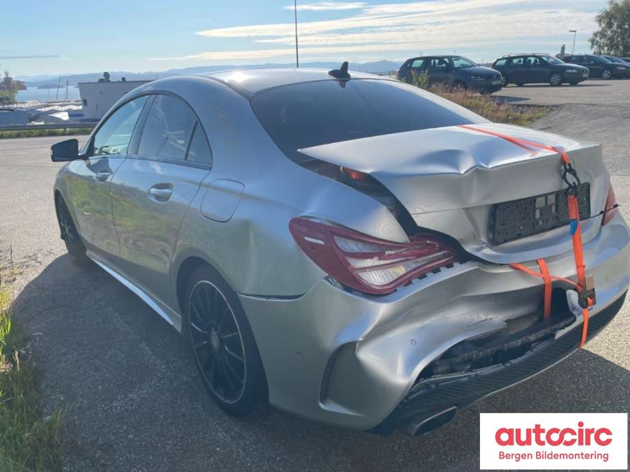 Mercedes CLA 2013-2019 (C117) (C117), Motorkode: M270.910, Girkassekode: 724002