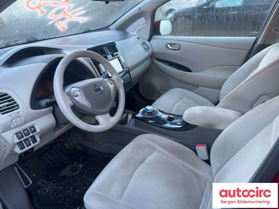 Nissan Leaf 2011-2017 (Type I) , Motorkode: EM61, Girkassekode: 