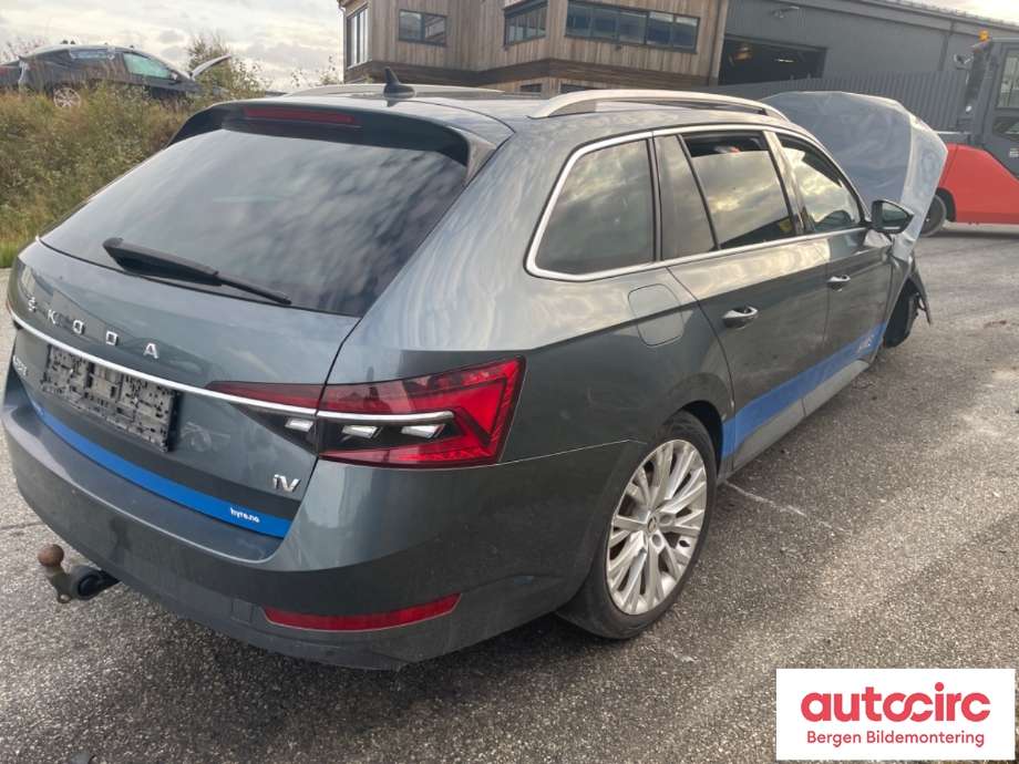 Škoda Superb 2015-->> (Type III) , Motorkode: DGEB, Girkassekode: 