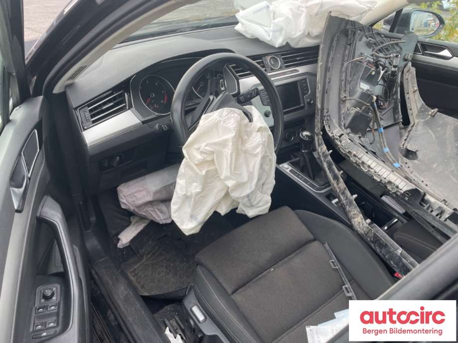 VW Passat 2015-2019 (Fase 1) (B8) delebil , Motorkode: DCXA, Girkassekode: 