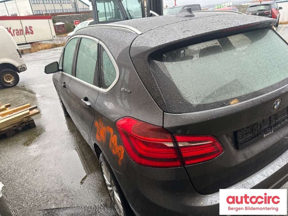 BMW 2-Serie 2014-2021 (F22/F23) (F22/F23), Motorkode: B38-A15A, Girkassekode: 