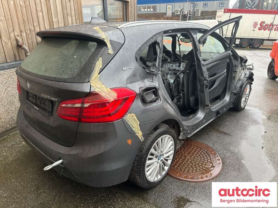 BMW 2-Serie 2014-2021 (F22/F23) (F22/F23), Motorkode: B38-A15A, Girkassekode: 