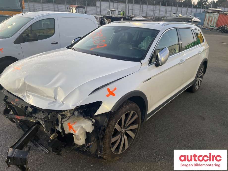 VW Passat 2015-2019 (Fase 1) (B8) (B8), Motorkode: DFCA, Girkassekode: 