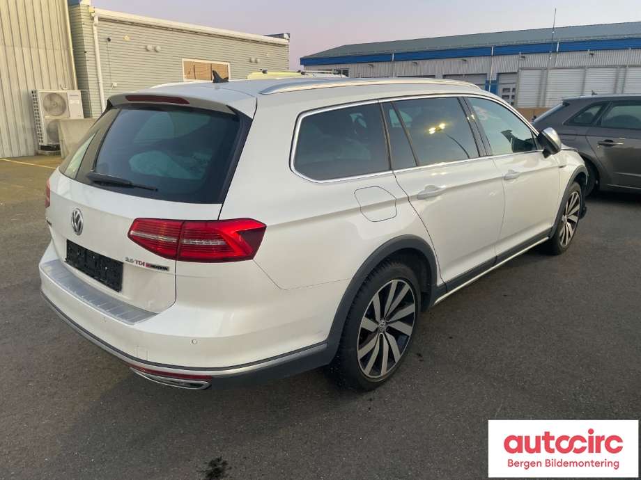 VW Passat 2015-2019 (Fase 1) (B8) (B8), Motorkode: DFCA, Girkassekode: 