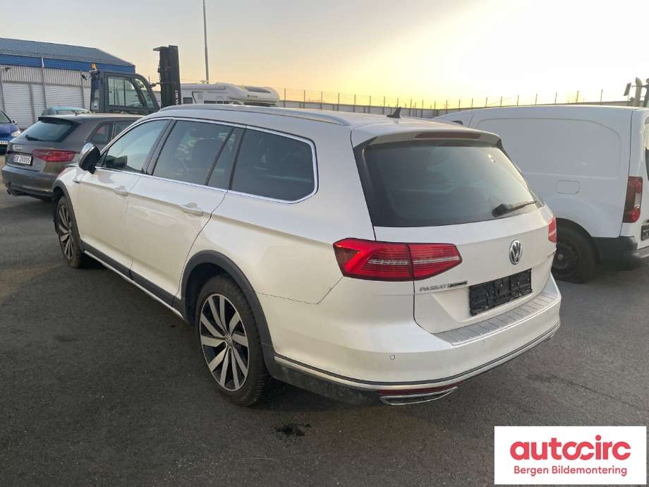 VW Passat 2015-2019 (Fase 1) (B8) (B8), Motorkode: DFCA, Girkassekode: 