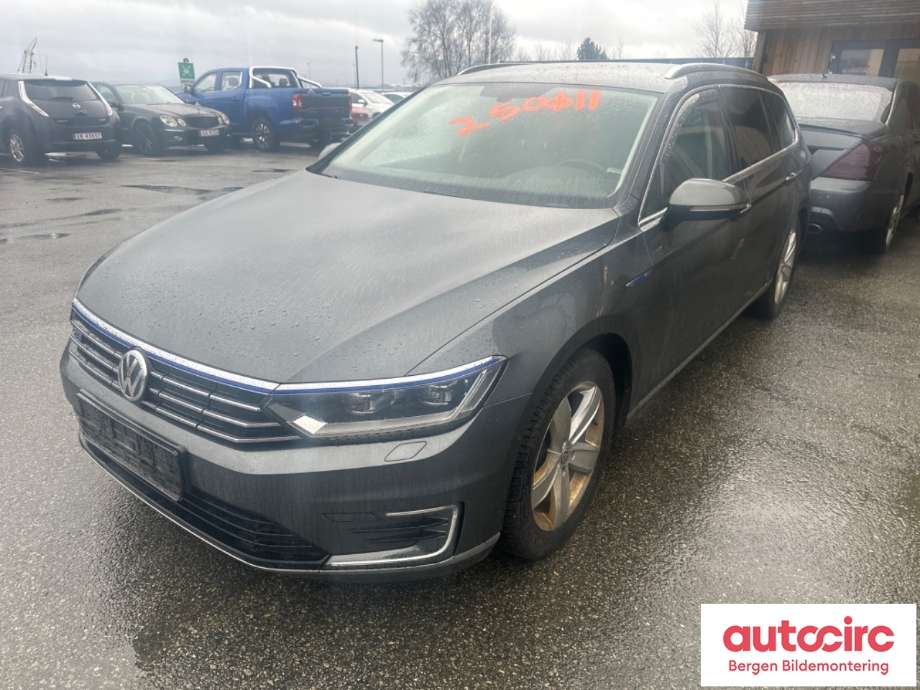 VW Passat 2015-2019 (Fase 1) (B8) (B8), Motorkode: CUKC, Girkassekode: RXG