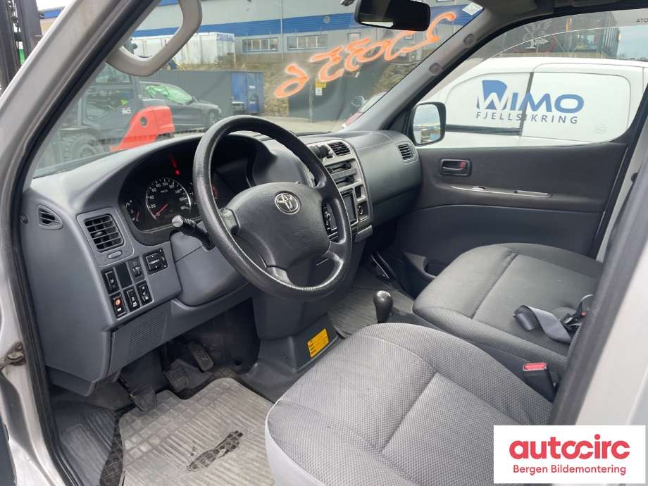 Toyota Hiace 2007-2012 (Fase 3) , Motorkode: 2KD-FTV, Girkassekode: 