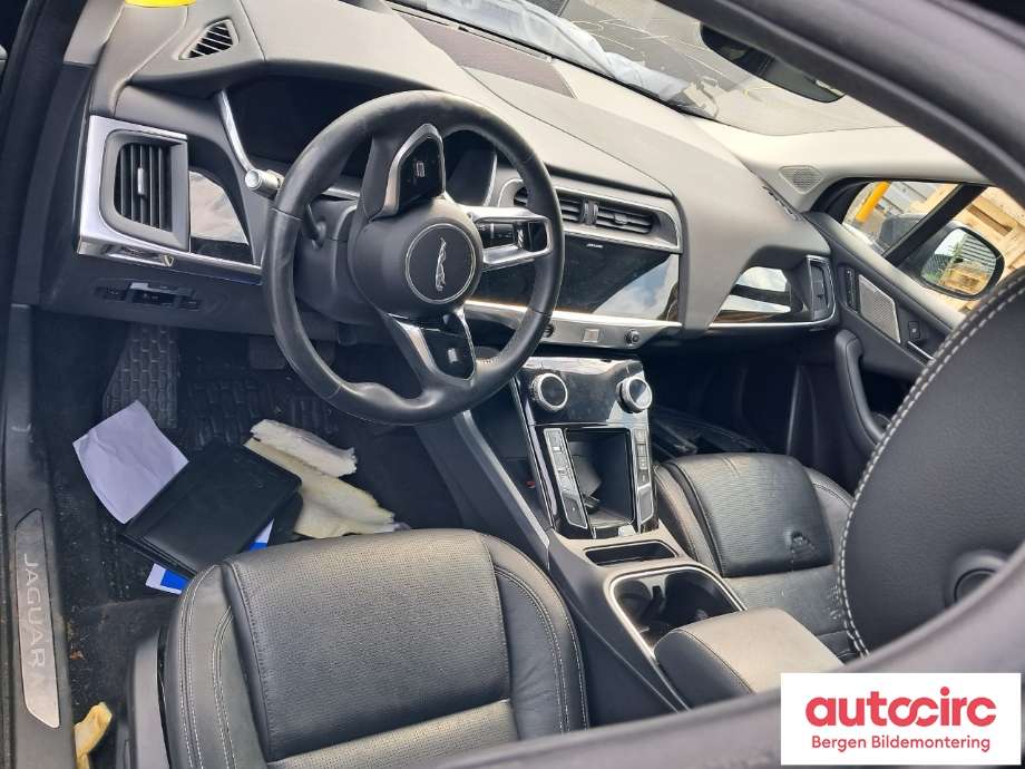 Jaguar I-PACE 2018-->> delebil , Motorkode: TZ204-XSA, Girkassekode: 