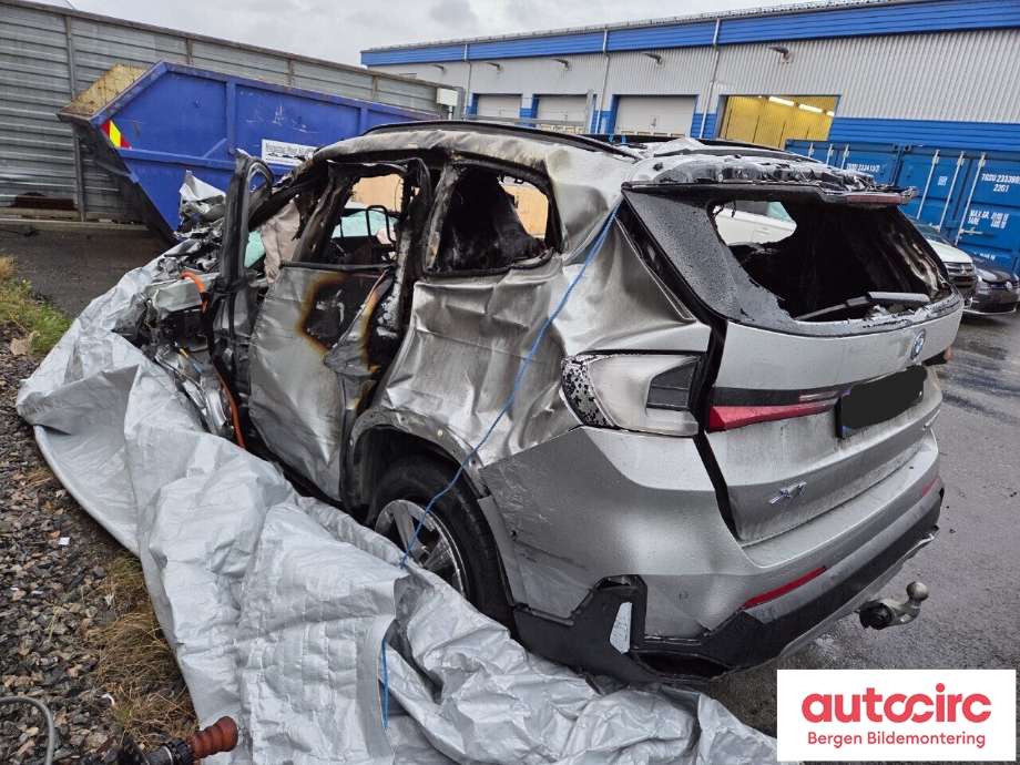 BMW X1 2022-->> (U11) (U11), Motorkode: B38-A15P, Girkassekode: 
