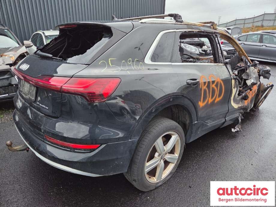 Audi e-tron 2018-->> , Motorkode: BM1J, Girkassekode: 