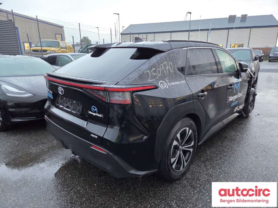 Toyota bZ4X 2022-->> , Motorkode: , Girkassekode: 
