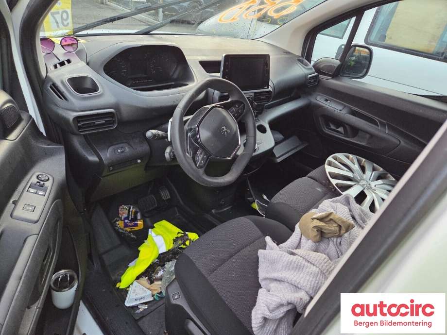 Peugeot Partner 2019-->> (Type III) , Motorkode: YHZ, Girkassekode: 