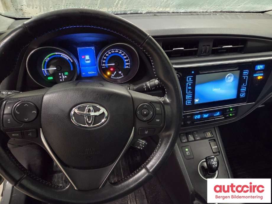 Toyota Auris 2015-2019 (Type II, Fase 2) delebil , Motorkode: 2ZR-FXE, Girkassekode: 