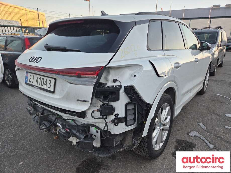 Audi Q4 e-tron 2021-->> delebil , Motorkode: EDFA, Girkassekode: 