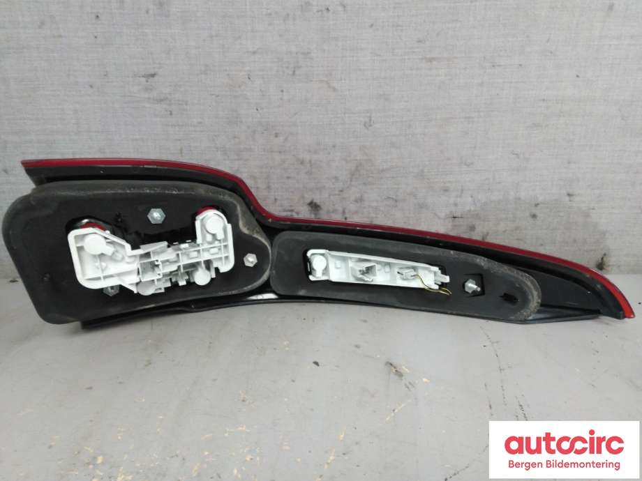 Baklykt venstre til Volvo V50 2007-2012 (Fase 2)  (VOLVO|30763511||EU DX 30744542)