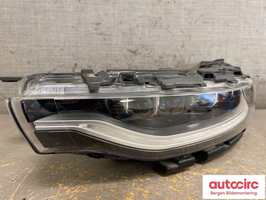 Frontlykt venstre halogen til Kia e-Soul 2019-->> (Type III)  (KIA|92101J 2020|)
