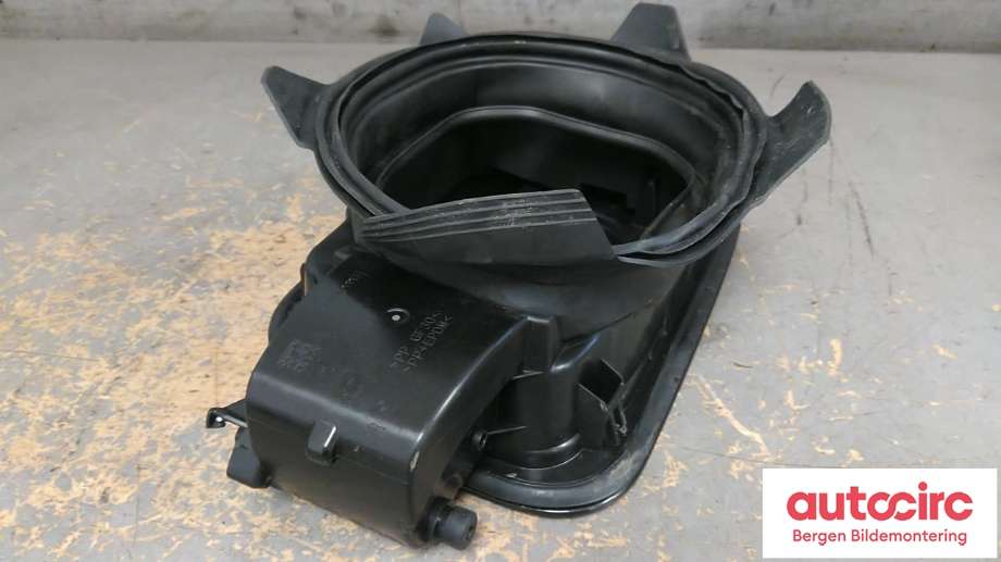 Tanklokk til BMW iX3 2021-->> (51 17 8 491 034||51 91 7 414 477)