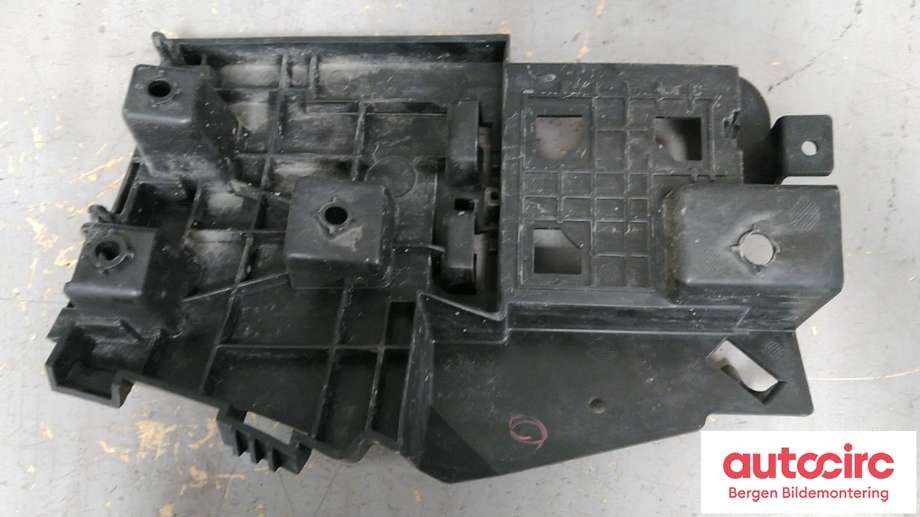 Diverse deler til Volvo V60/V60 CC 2013-2018 (Type I, Fase 2) (VOLVO|31352284|)