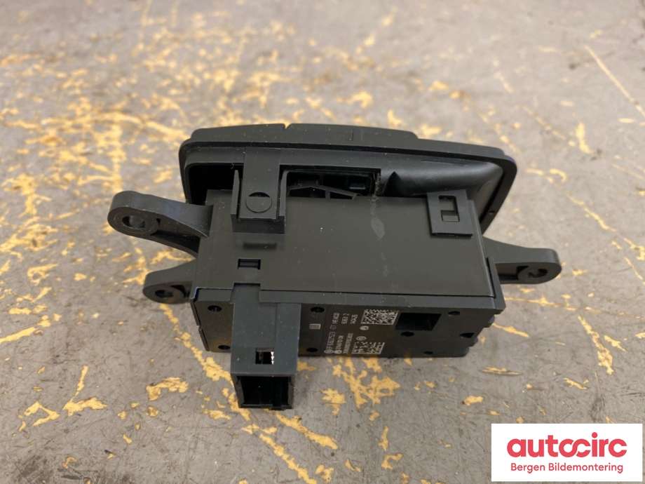 Bryter elektrisk håndbrekk/parkbrems til BMW X1 2015-2022 (F48) (F48) (BMW|61 31 9 877 887||6 822 523)