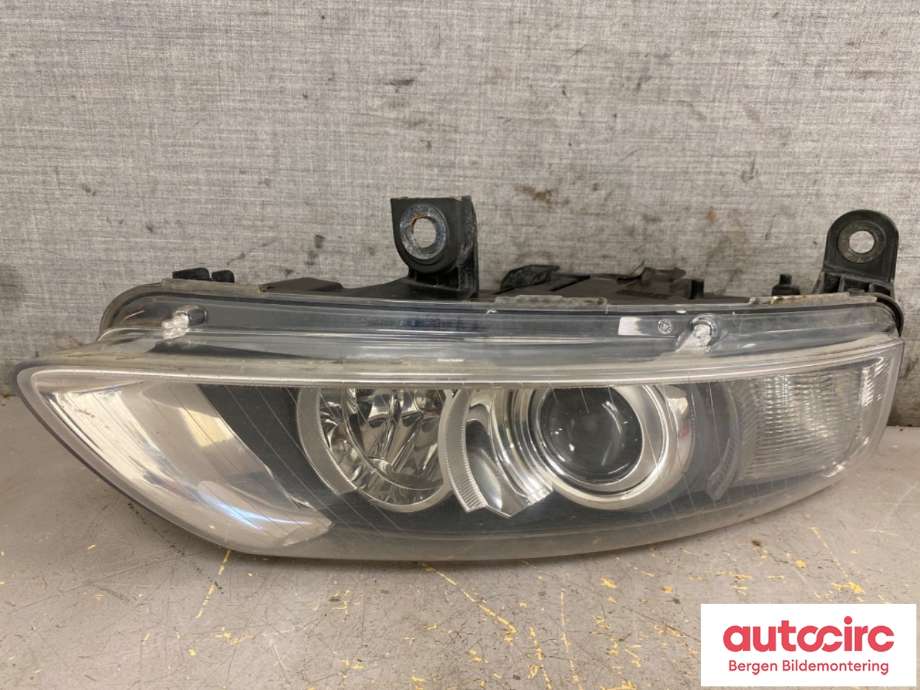 Frontlykt høyre halogen til Audi A6 2005-2008 (Type III, Fase 1) (C6) (C6) (AUDI|4F0 941 030 AK|)