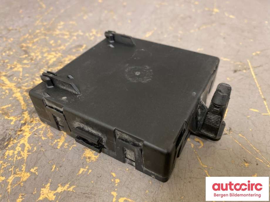 Styreenhet dør høyre foran til Mercedes Vito 2014-->> (W447) (W447) (MERCEDES|A 447 900 61 00||A 166 901 39 01)