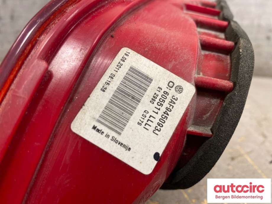 Baklykt venstre indre til VW Passat 2011-2015 (B7) (B7) (VOLKSWAGEN|3AF 945 093 Q|)