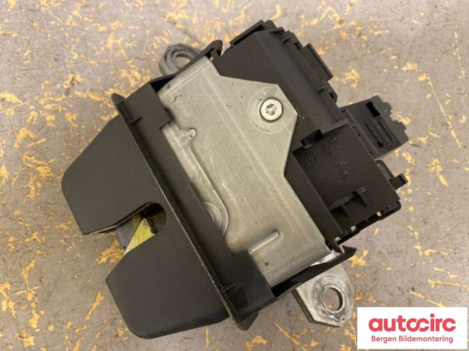 Baklukelås til Ford Kuga 2008-2012 (Type I)  (FORD|8V41-S442A66-AG|1743700|)